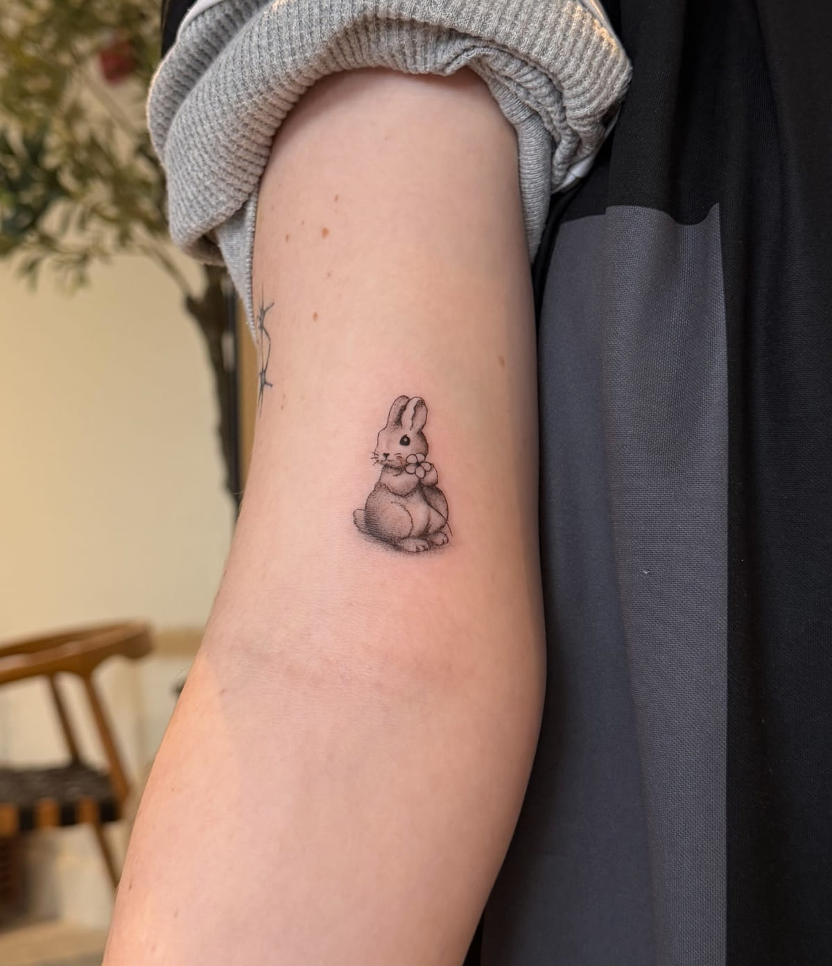 Small rabbit, shaded, fine line tattoo